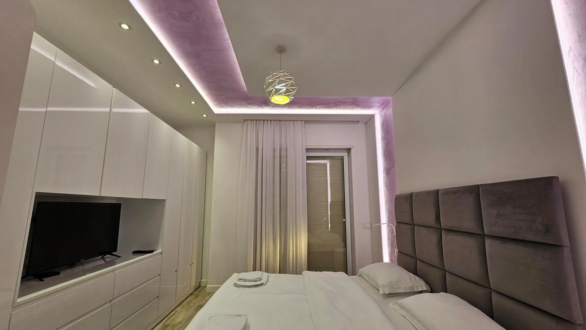 Pyramid Apartment Tirana